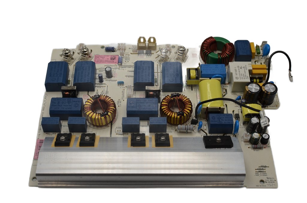 Moduł Mocy Płyty Indukcyjnej – Electrolux – część zamienna AGD